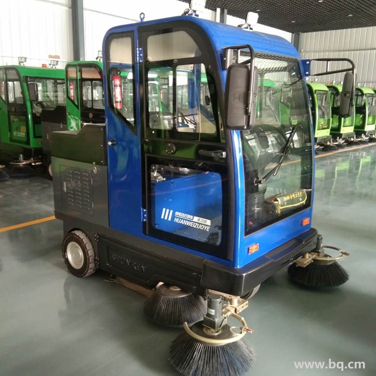 駕駛式工業(yè)掃地車 鵬輝 倉(cāng)庫(kù)物業(yè)環(huán)衛(wèi)清掃車 純電動(dòng)掃路車 可加工定制示例圖2